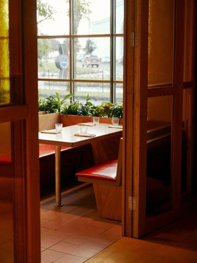 Rooms Hotel Batumi Bagian luar foto