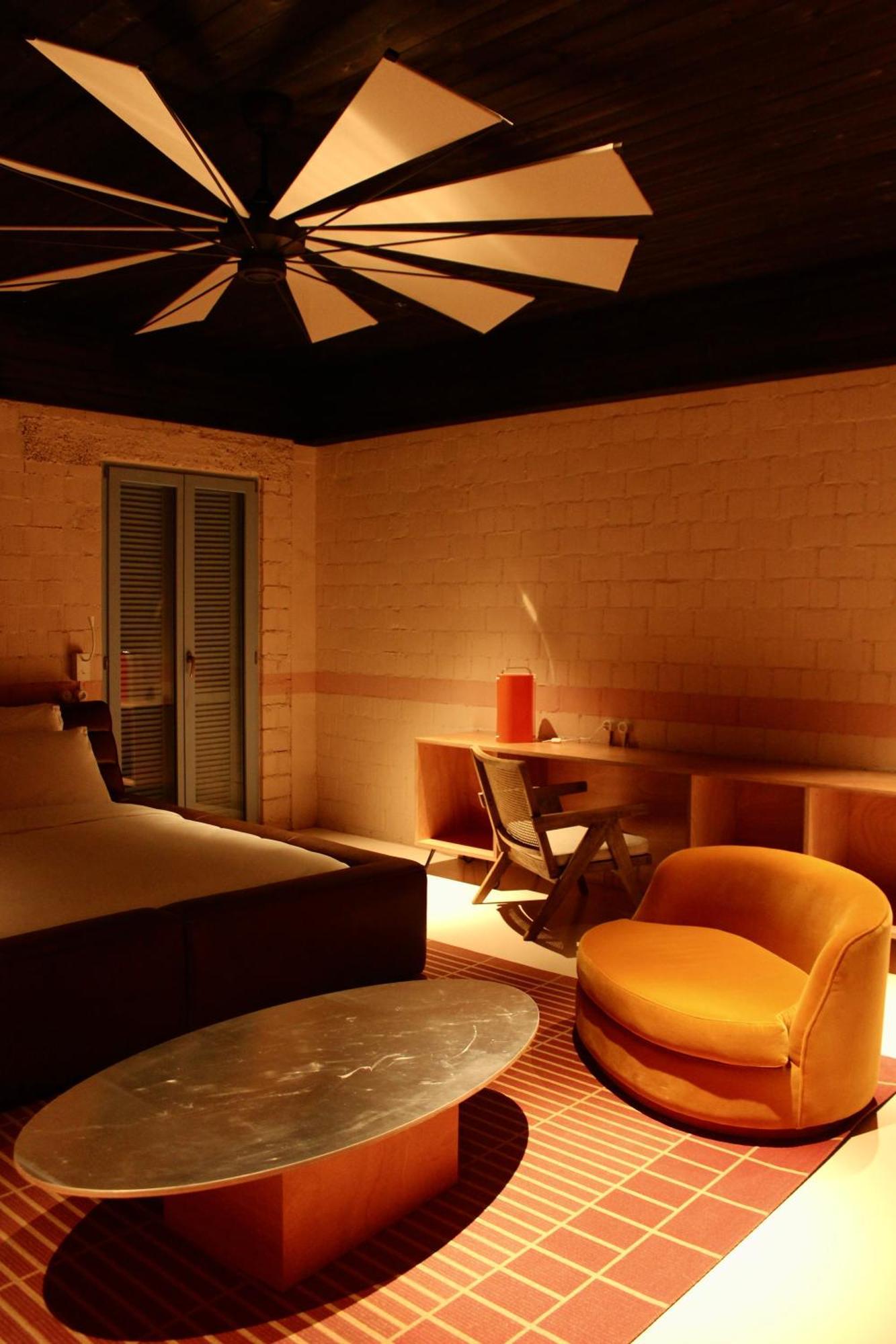Rooms Hotel Batumi Bagian luar foto