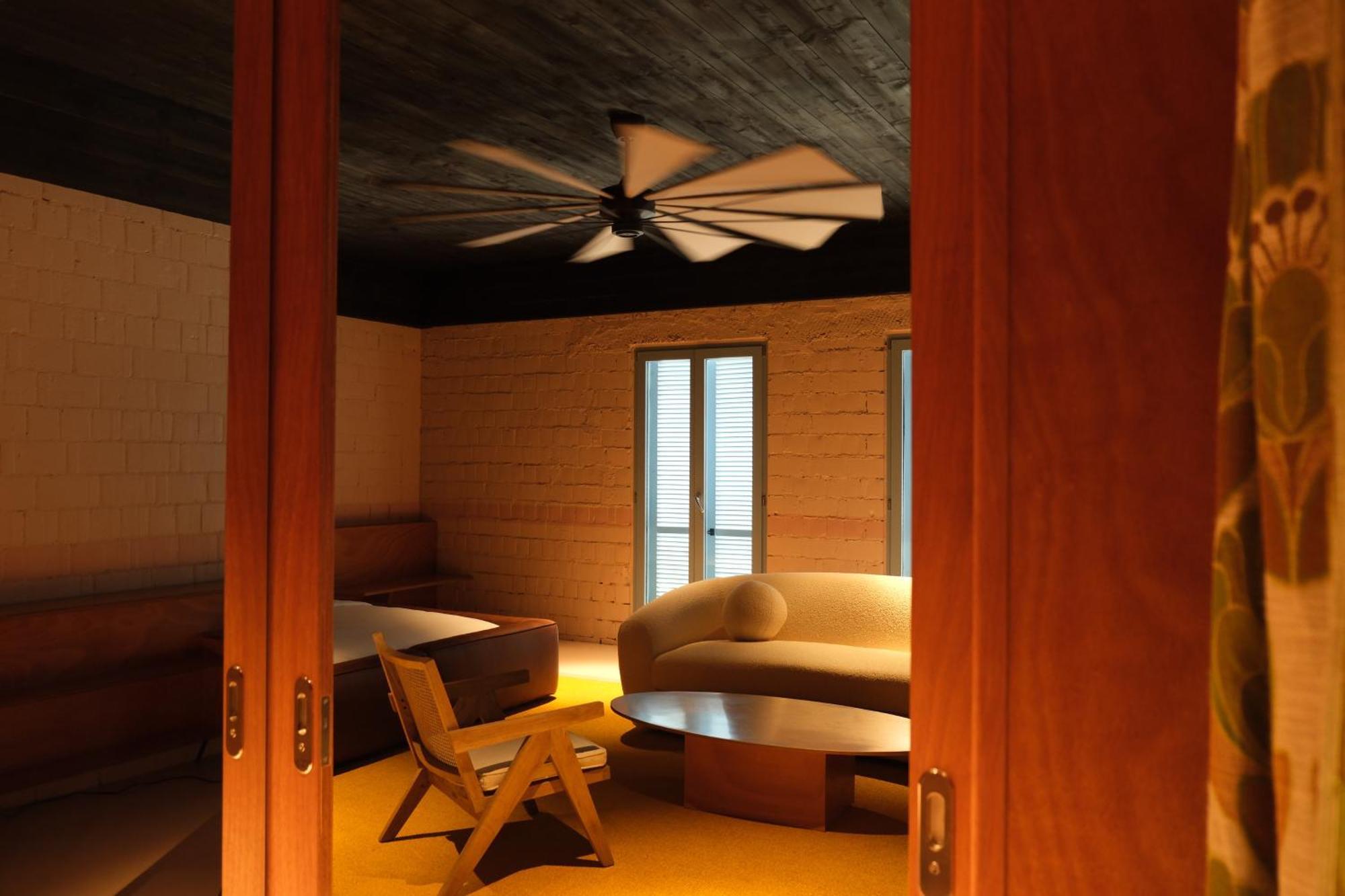 Rooms Hotel Batumi Bagian luar foto