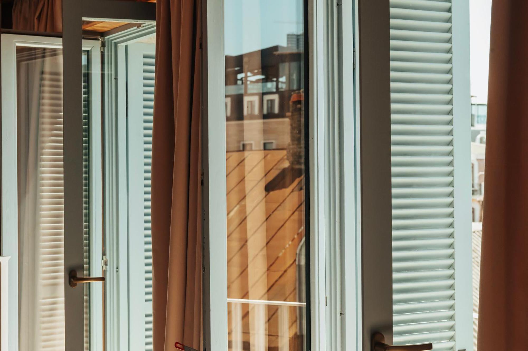Rooms Hotel Batumi Bagian luar foto