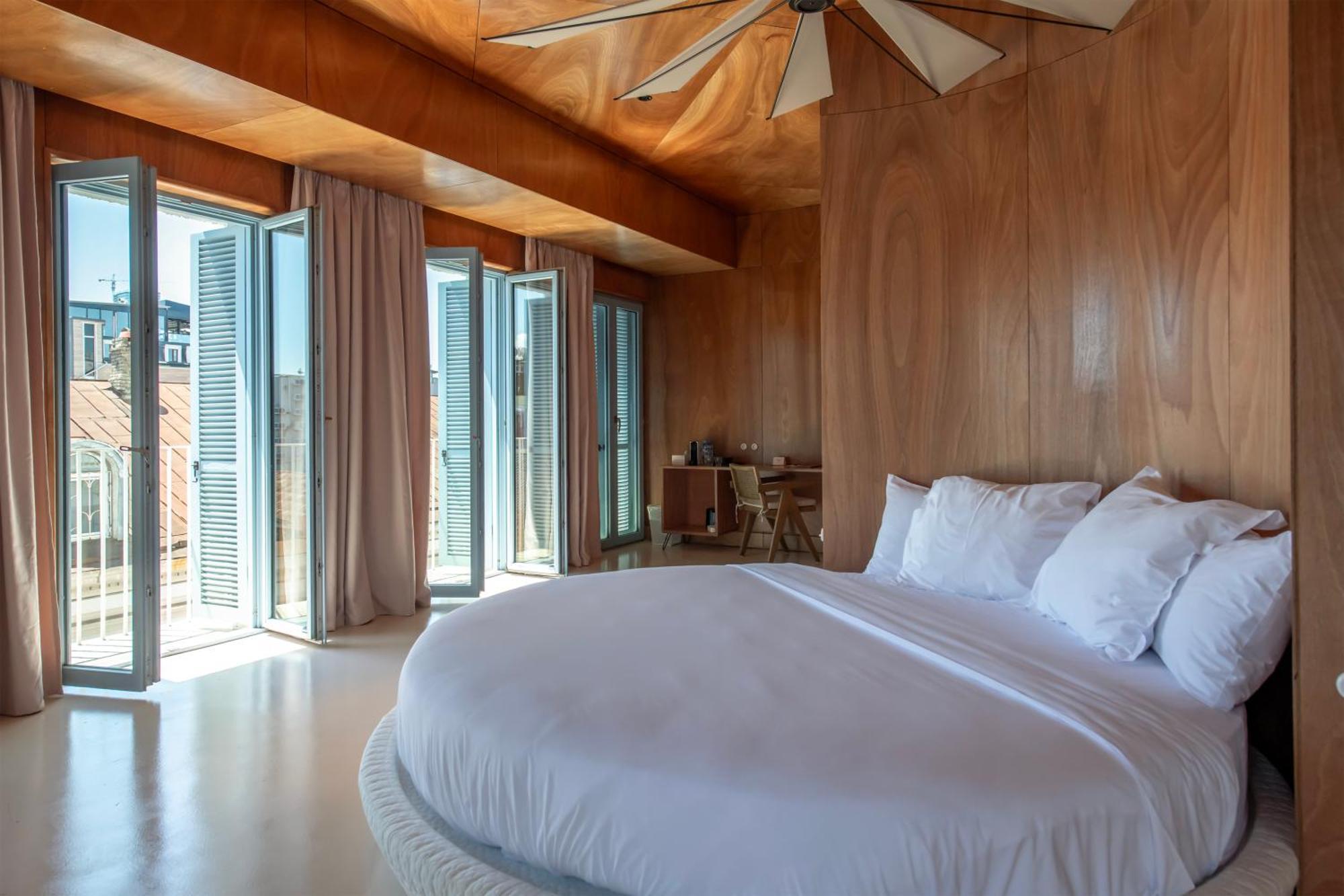 Rooms Hotel Batumi Bagian luar foto